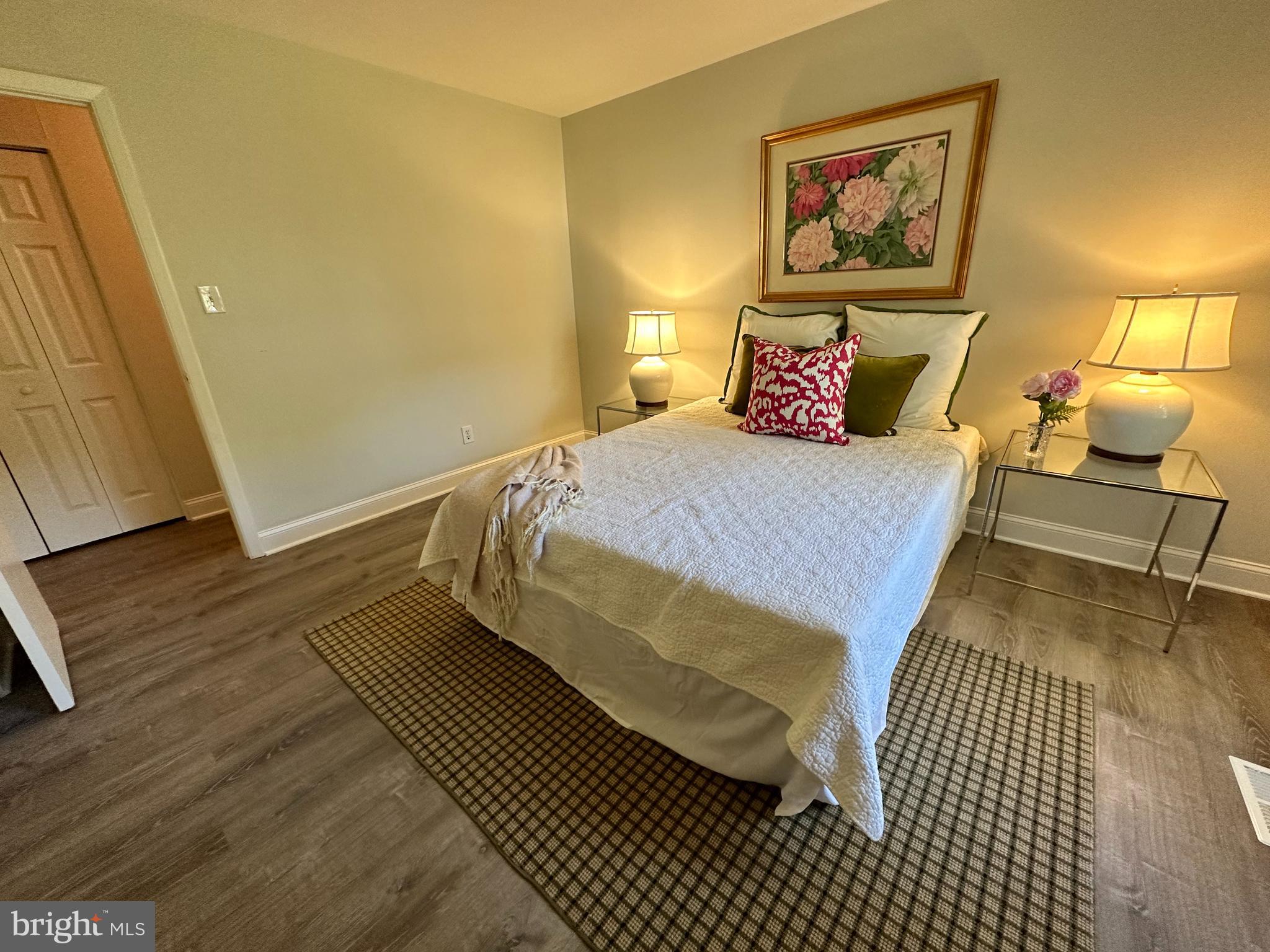 HOMELAND SOUTHWAY - Residential Lease