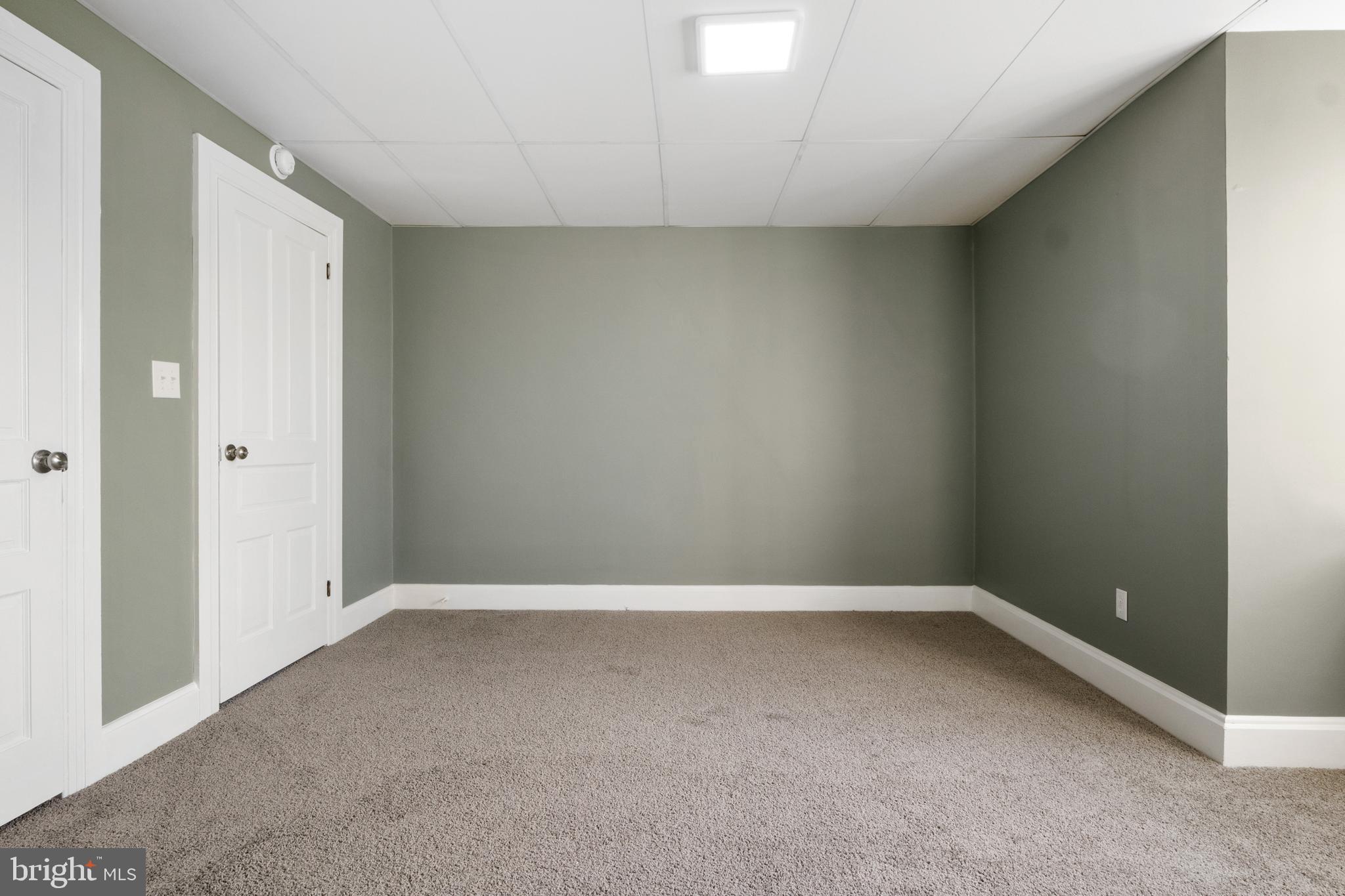 NORTH YORK - Residential