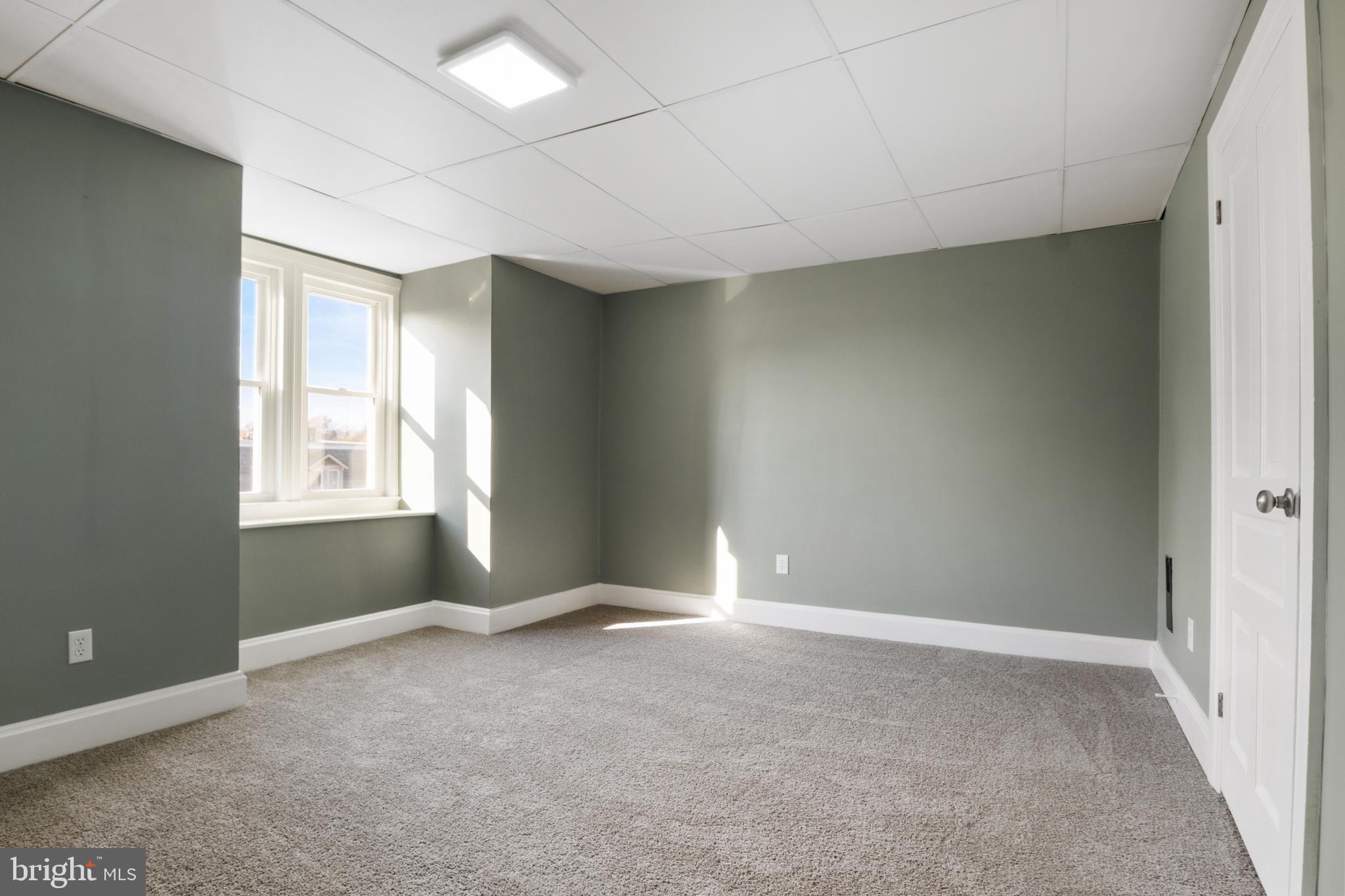 NORTH YORK - Residential