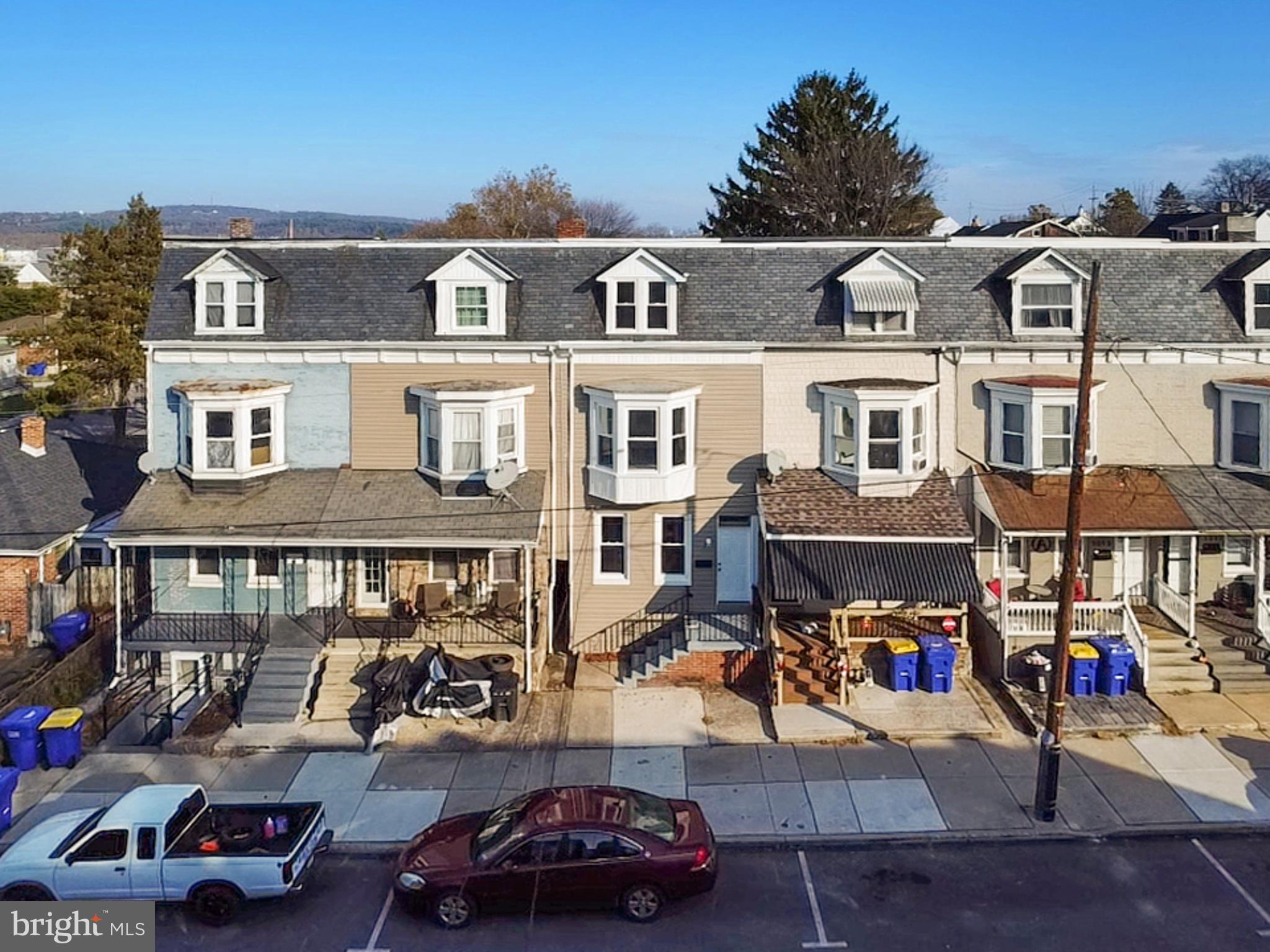 NORTH YORK - Residential