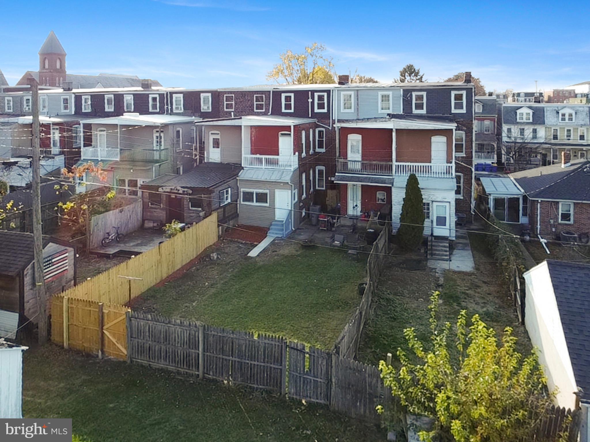 NORTH YORK - Residential