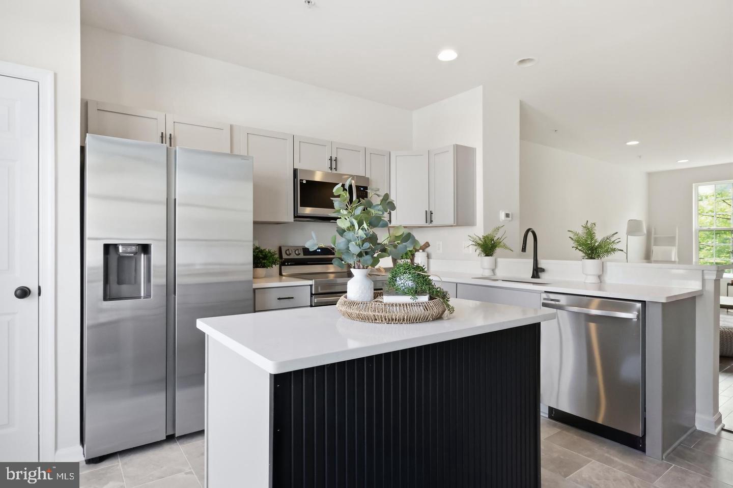 7109 PENNY LANE