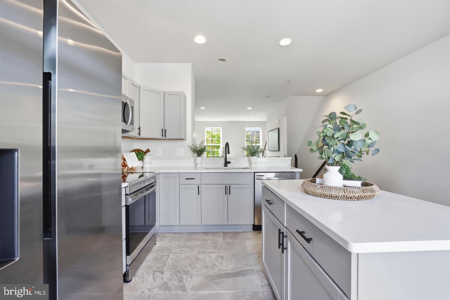 7109 PENNY LANE