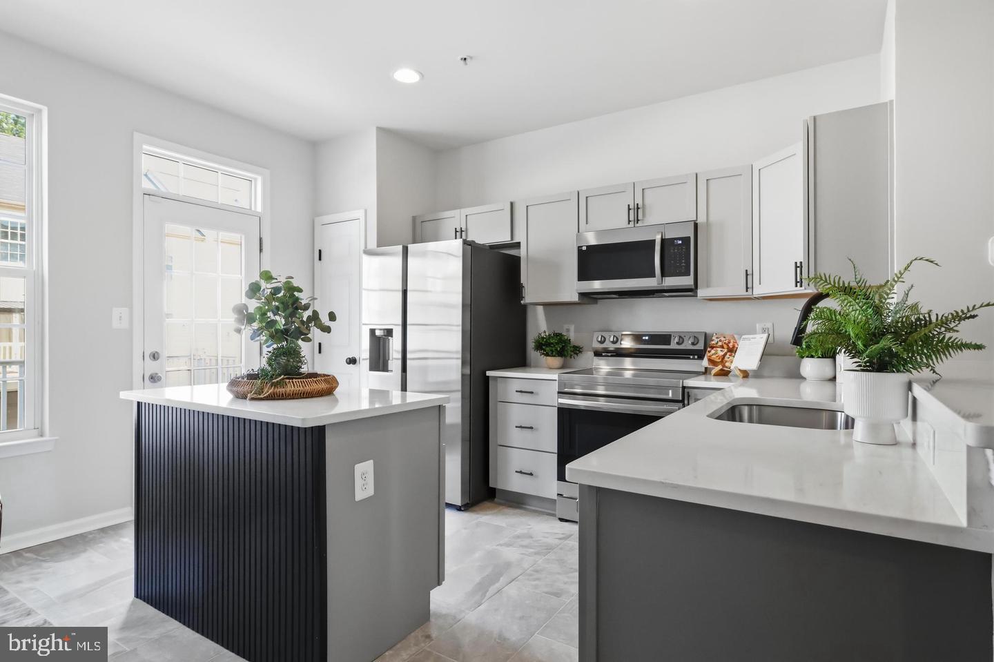 7109 PENNY LANE
