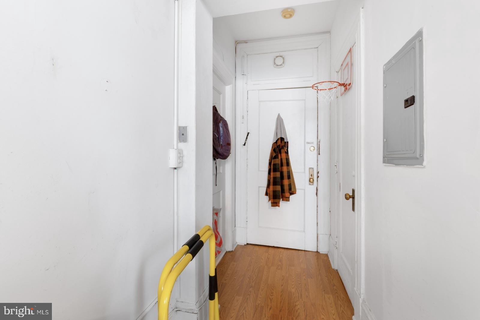 AVENUE OF THE ARTS - Residential Lease