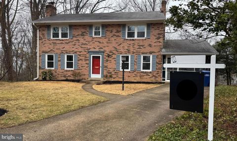 5300 NEVILLE COURT ALEXANDRIA VA 22310