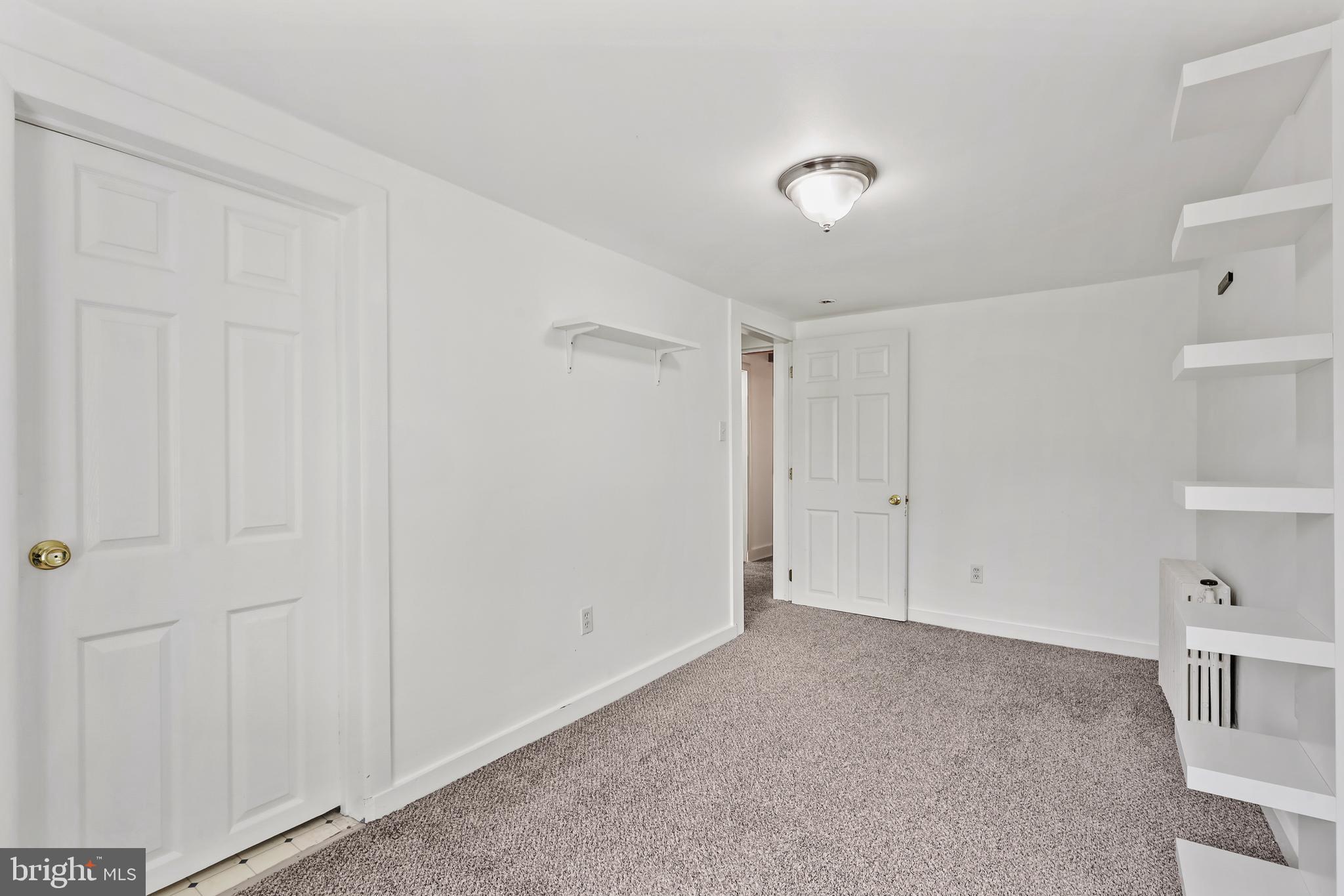 REISTERSTOWN - Residential