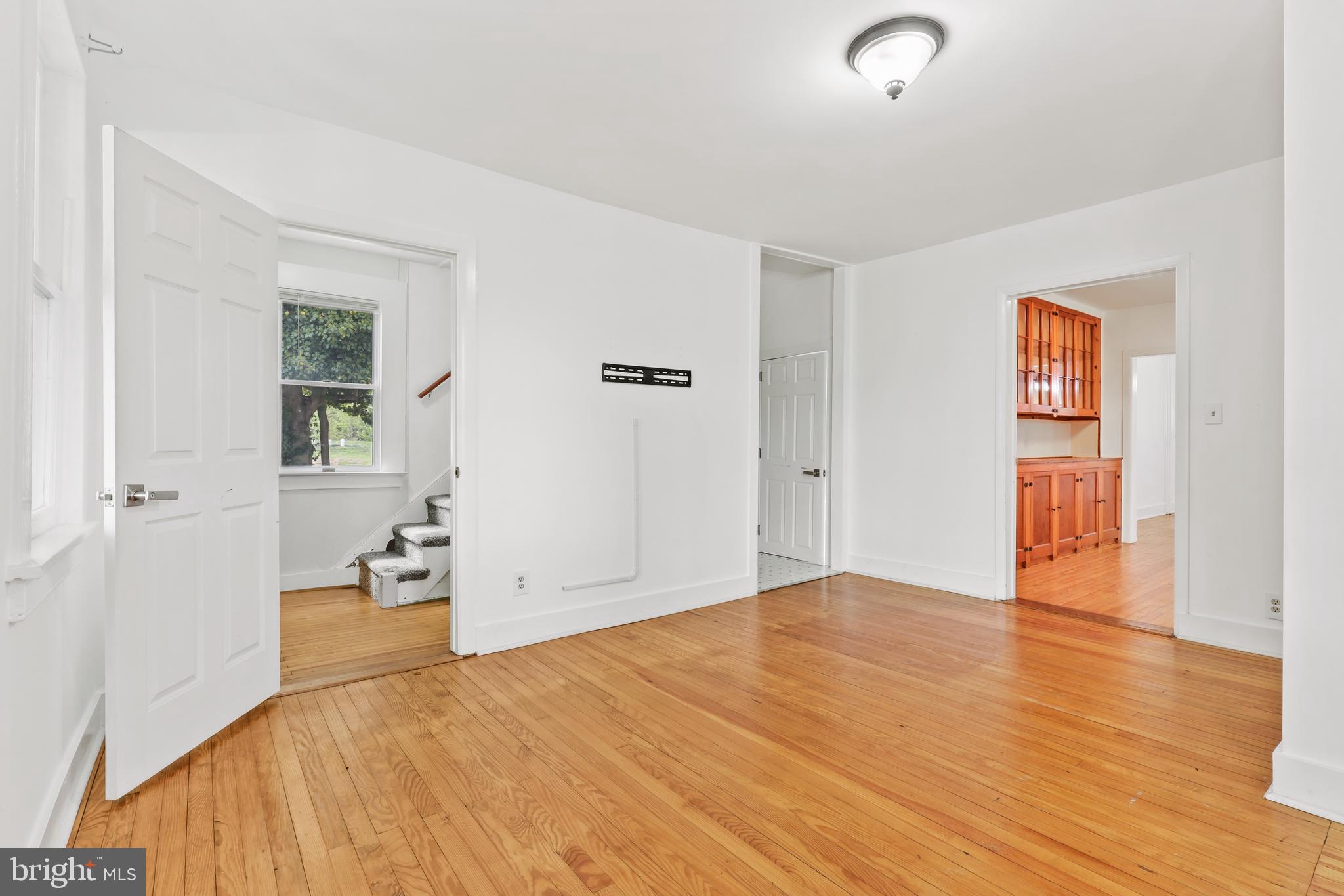 REISTERSTOWN - Residential