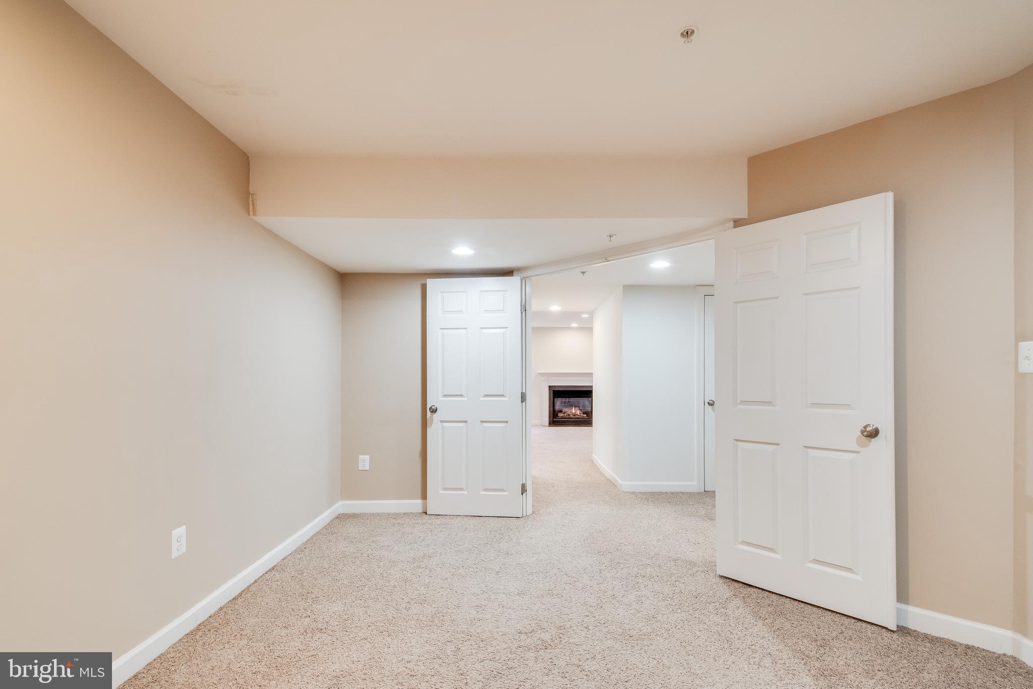 VILLAGES OF DORCHESTER - Residential