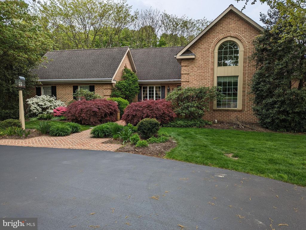 Photo of 1061 Chapel Forge Drive, Lancaster, PA 17601 (MLS # PALA2047654)