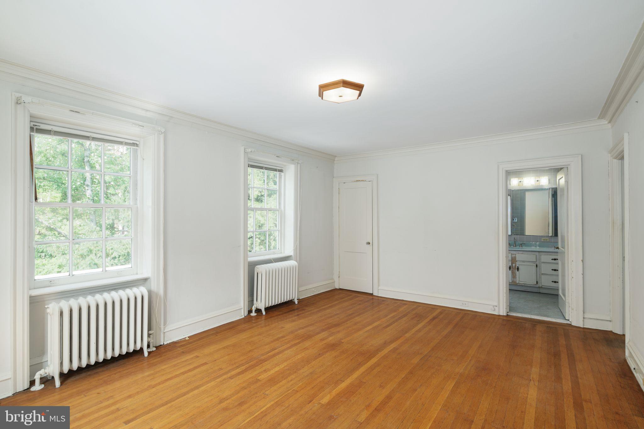 GARDEN COURT - Residential