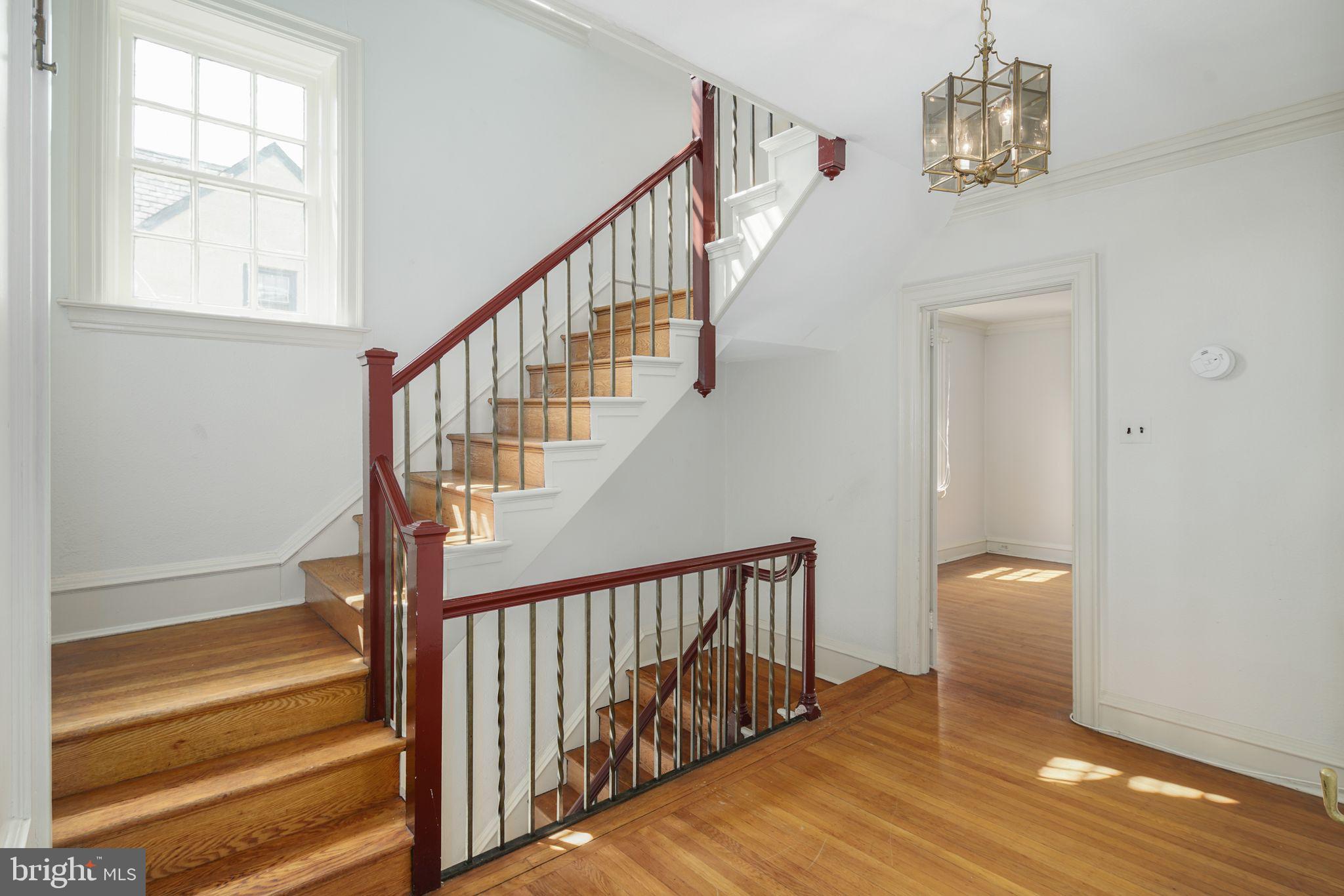 GARDEN COURT - Residential