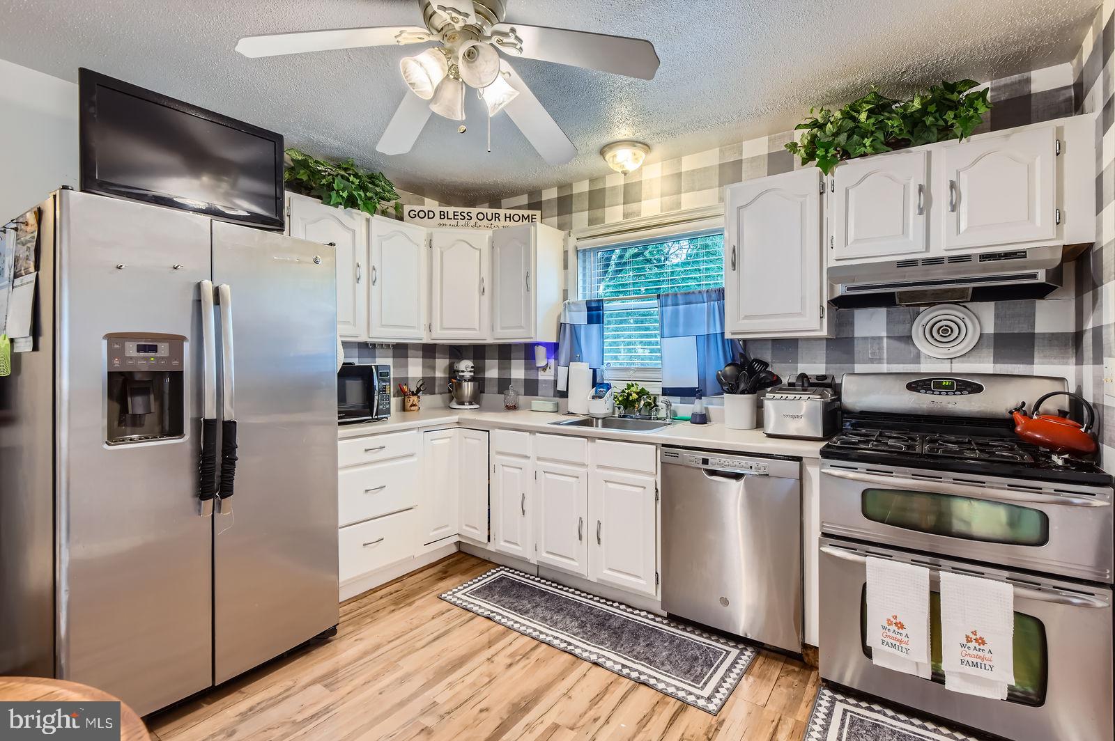 OAKRIDGE - Residential