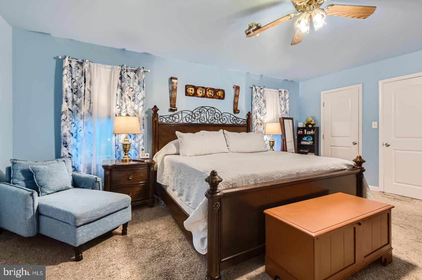 OAKRIDGE - Residential