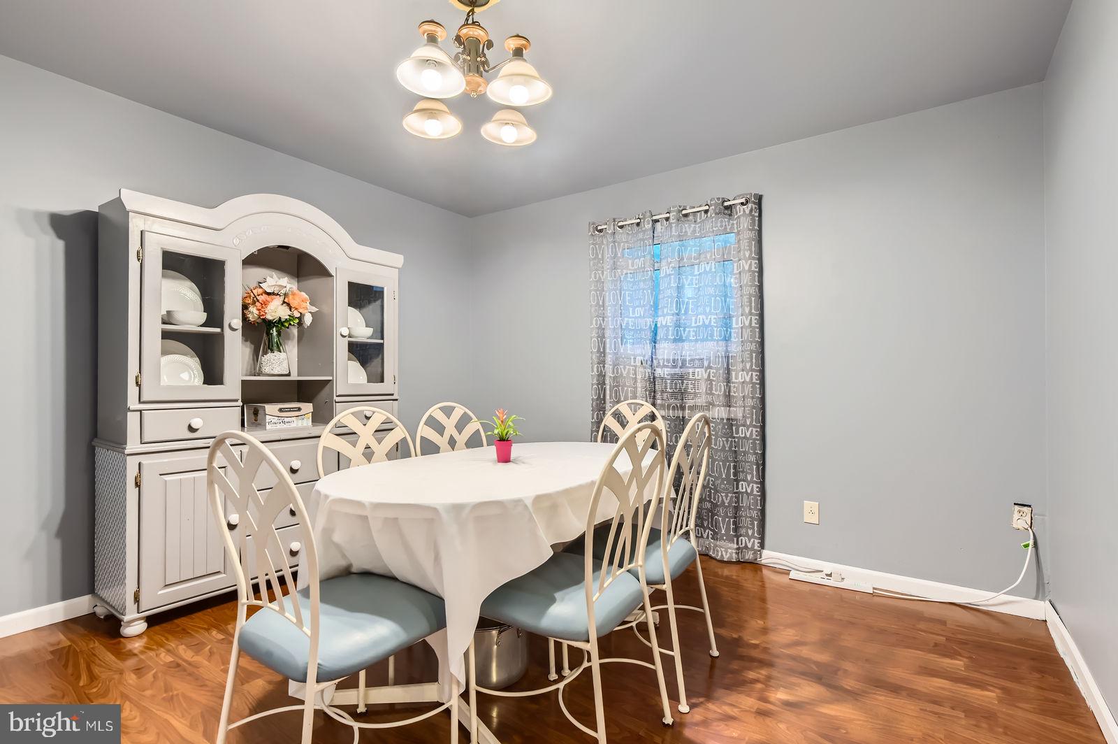 OAKRIDGE - Residential