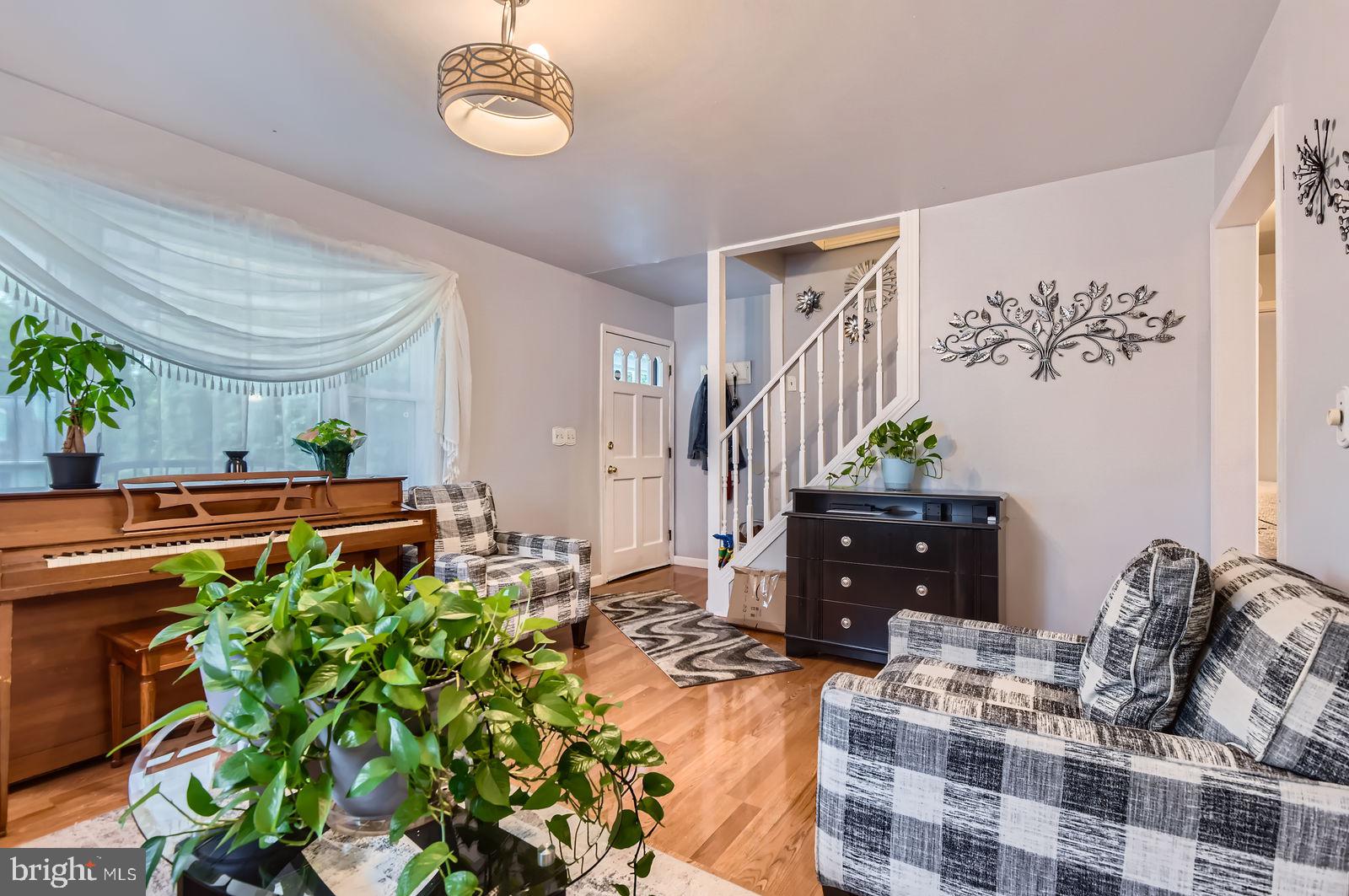 OAKRIDGE - Residential