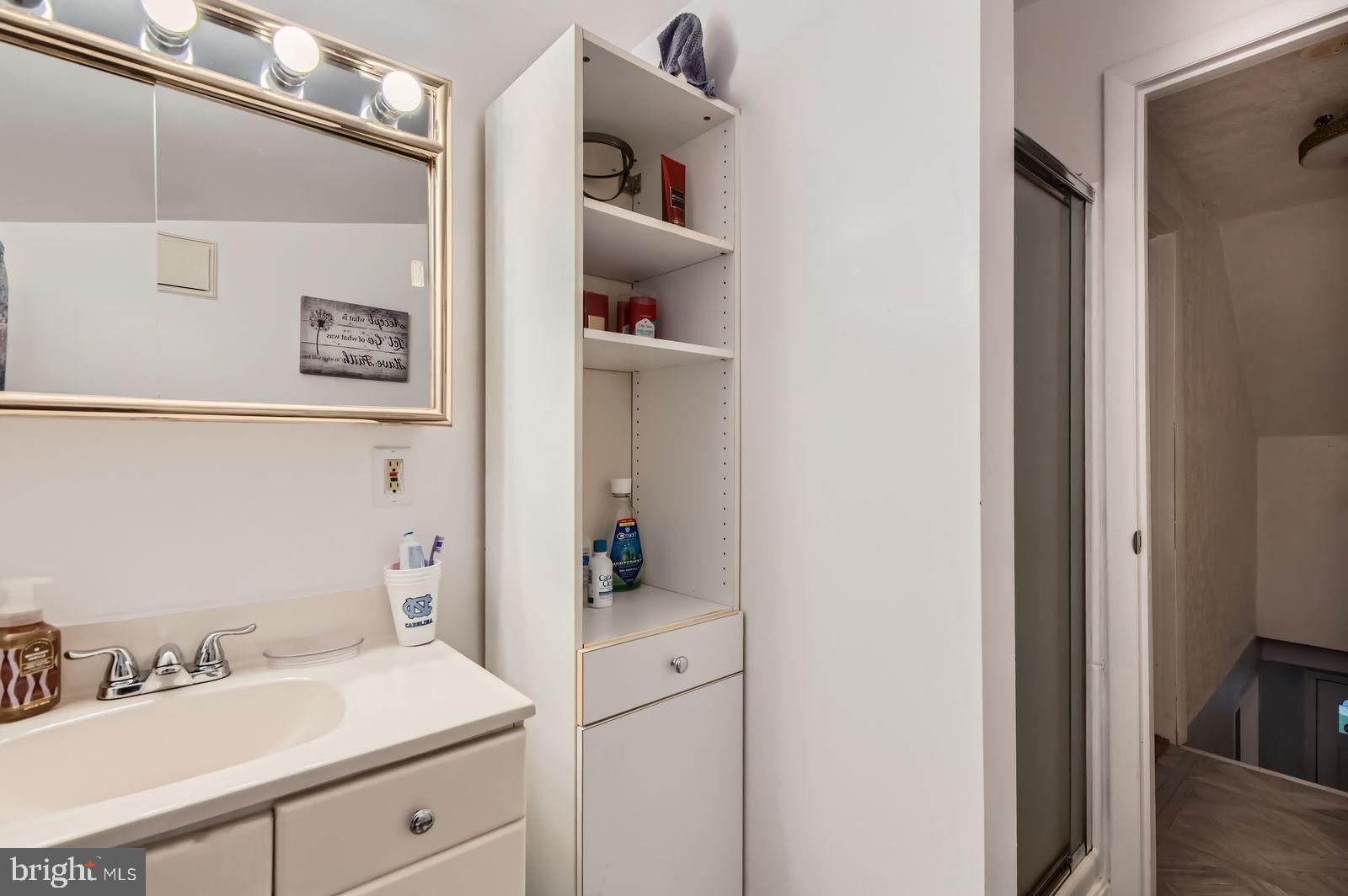 OAKRIDGE - Residential