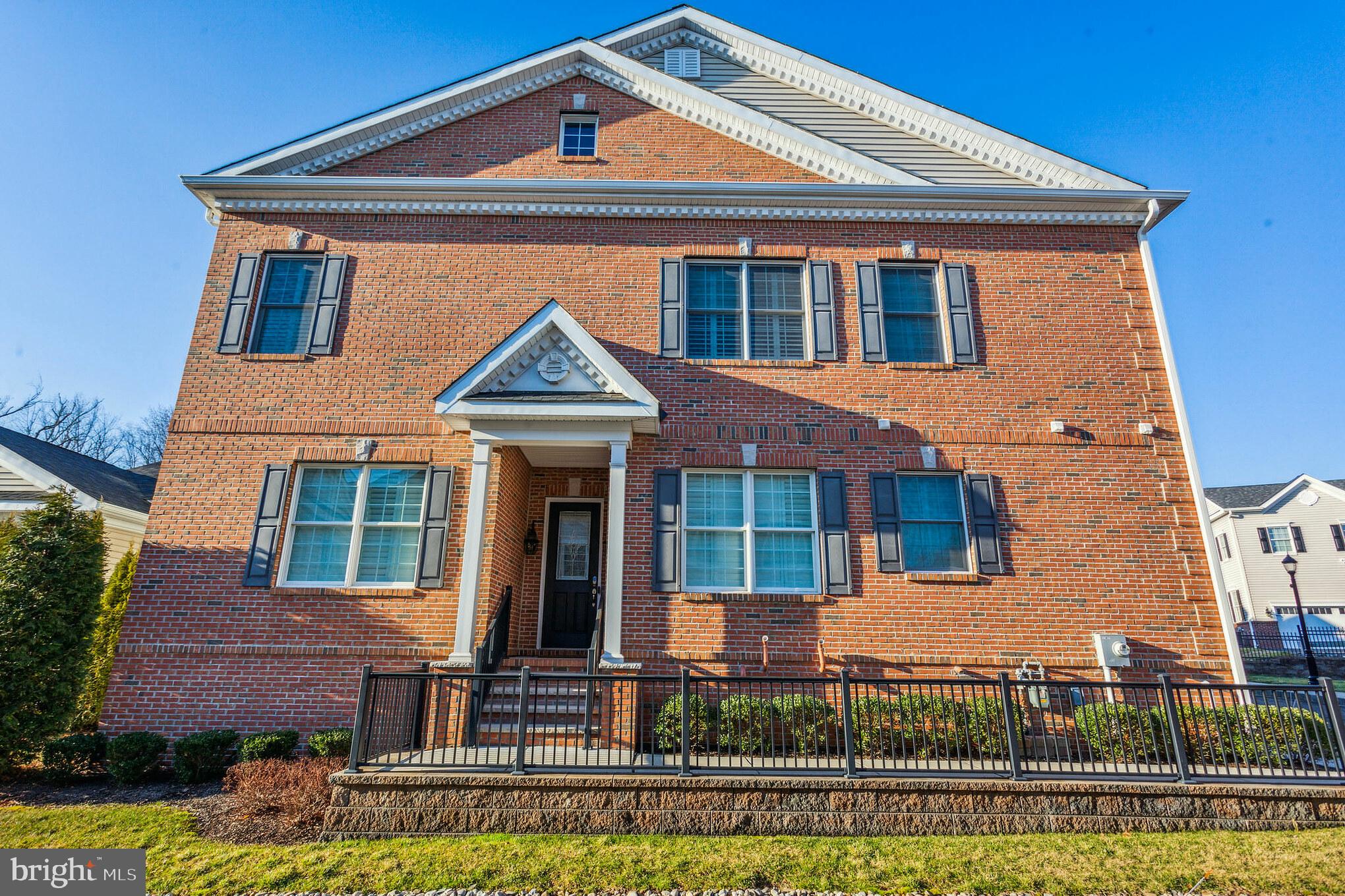 YARDLEY WALK - Residential