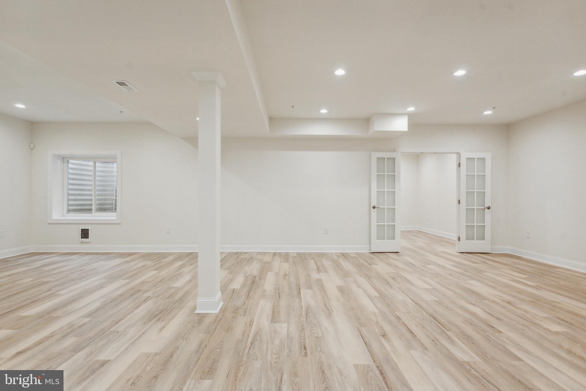 YARDLEY WALK - Residential