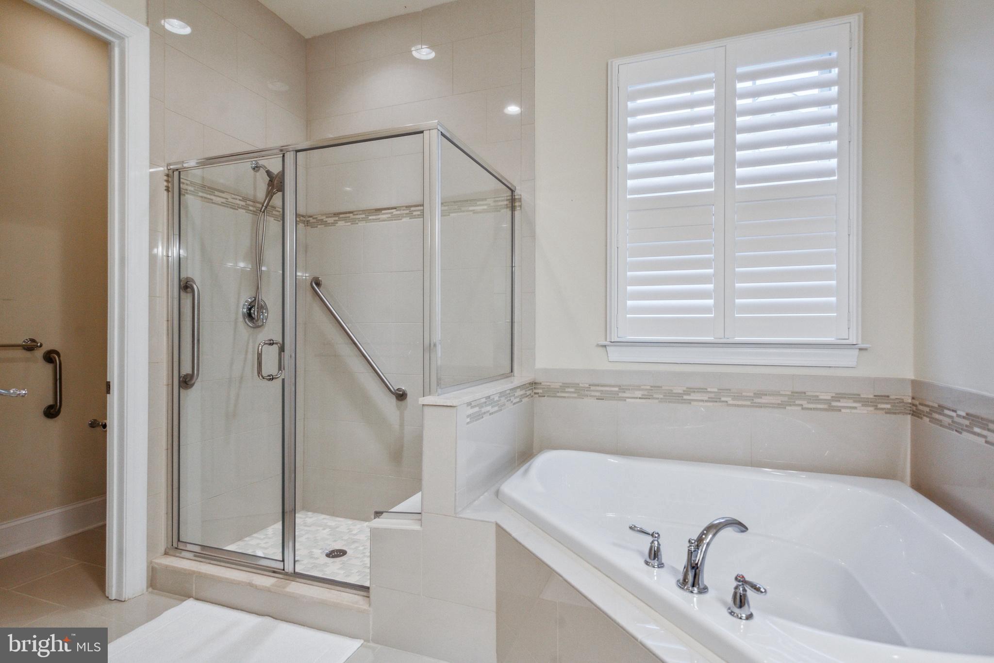 YARDLEY WALK - Residential