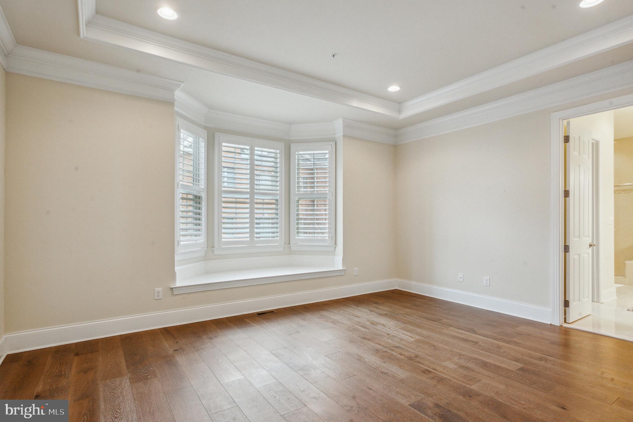 YARDLEY WALK - Residential