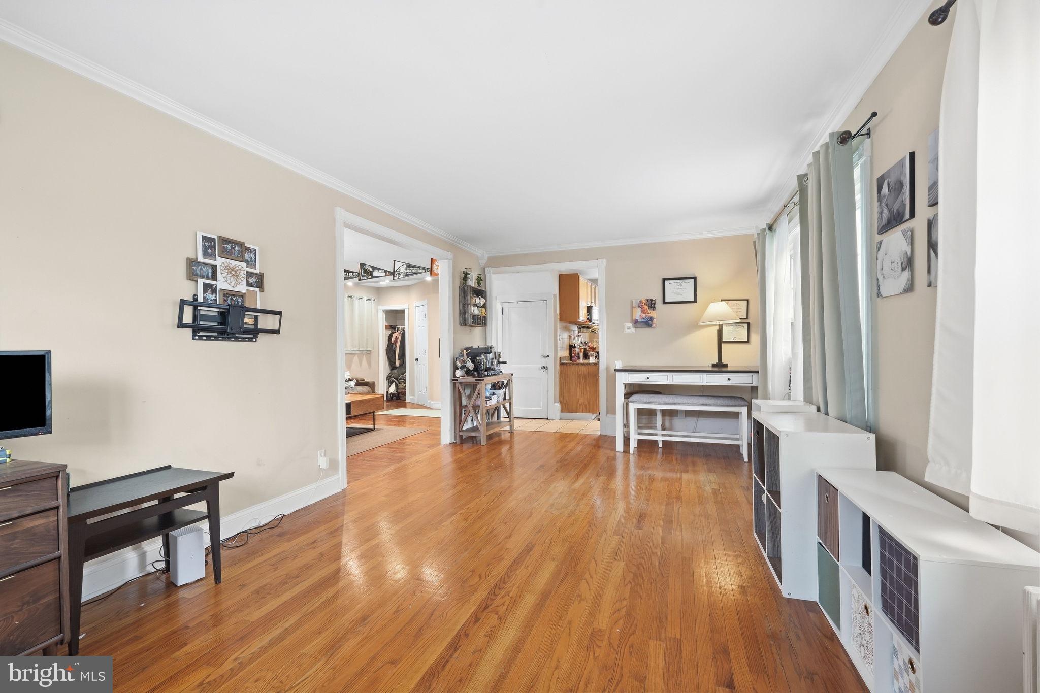 411 E WALNUT STREET