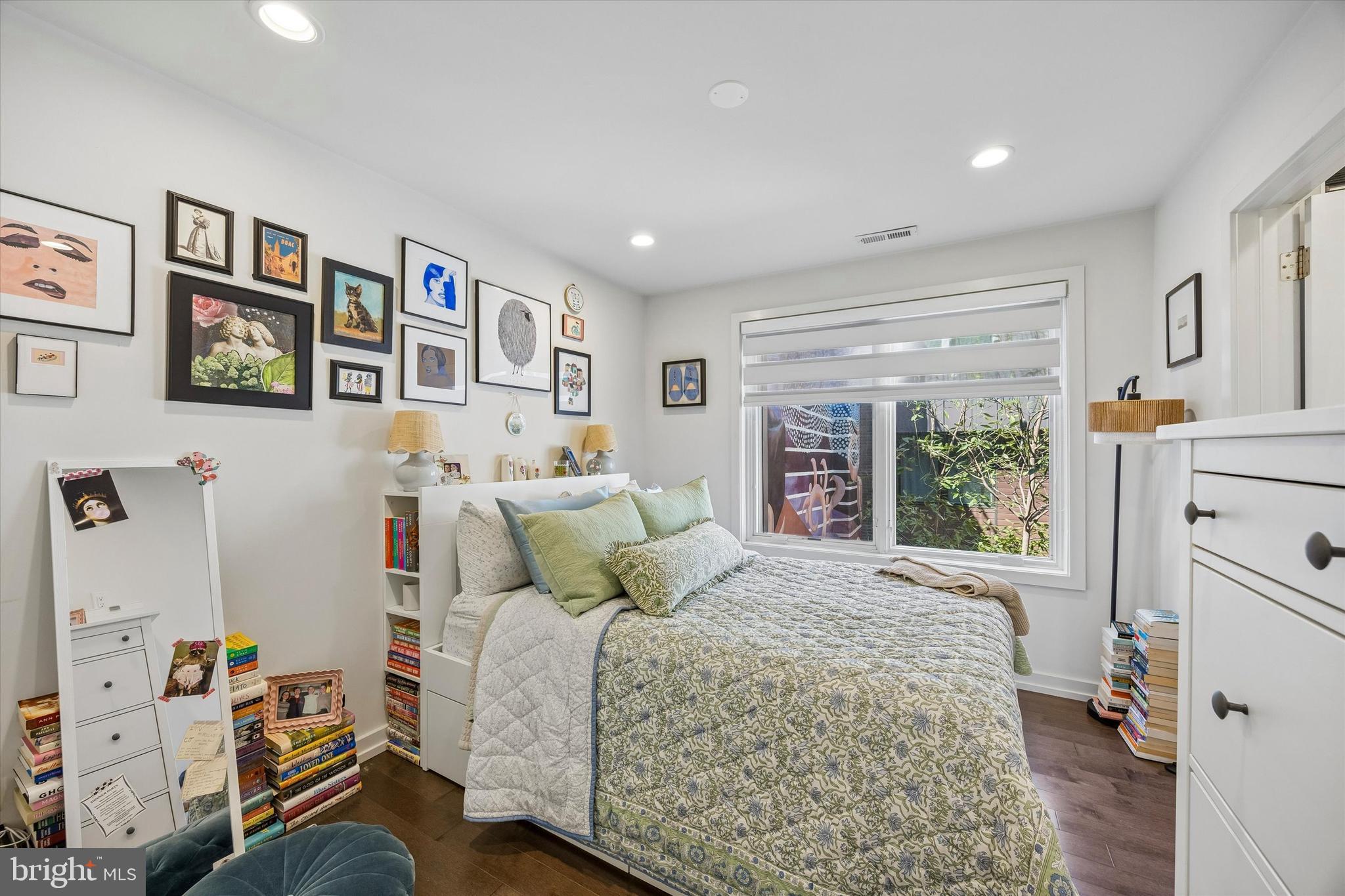 BELLA VISTA - Residential