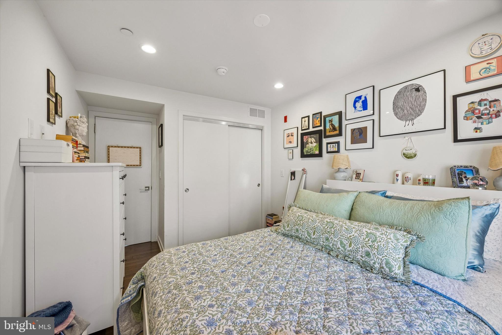 BELLA VISTA - Residential