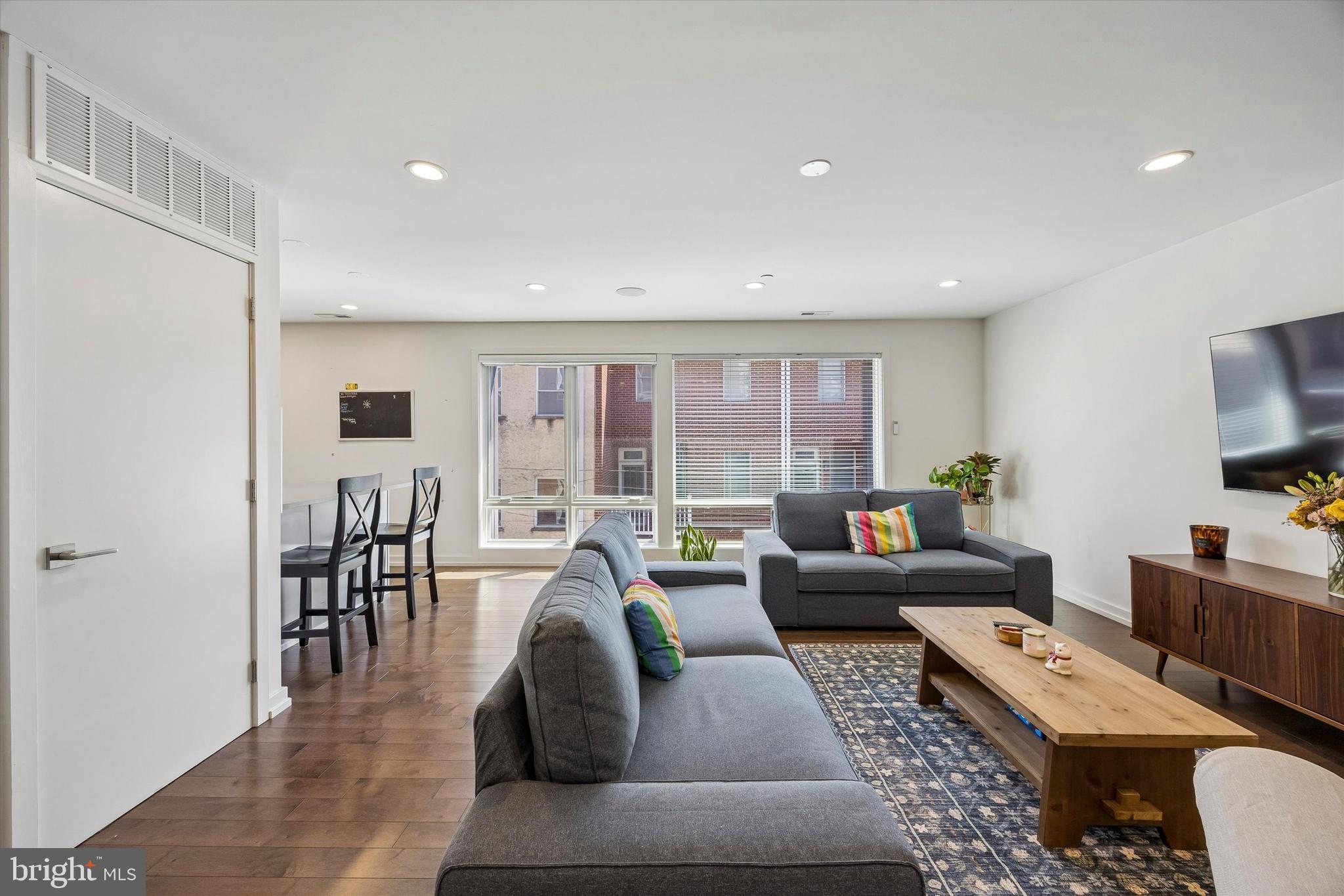 728 S SARTAIN STREET 3