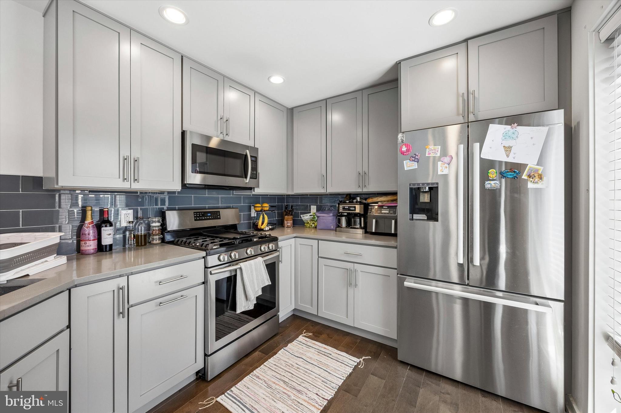 BELLA VISTA - Residential