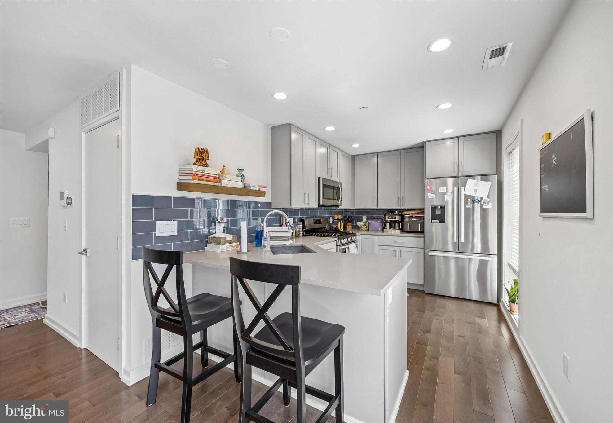 BELLA VISTA - Residential