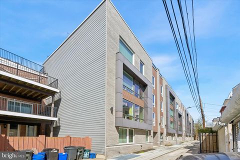 728 S SARTAIN STREET 3 PHILADELPHIA PA 19147