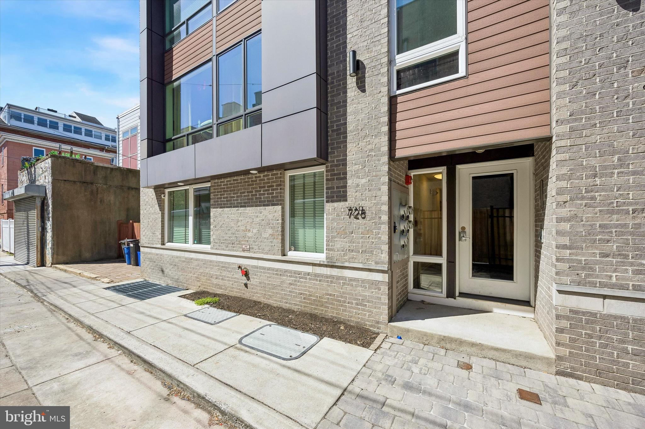 728 S SARTAIN STREET 3