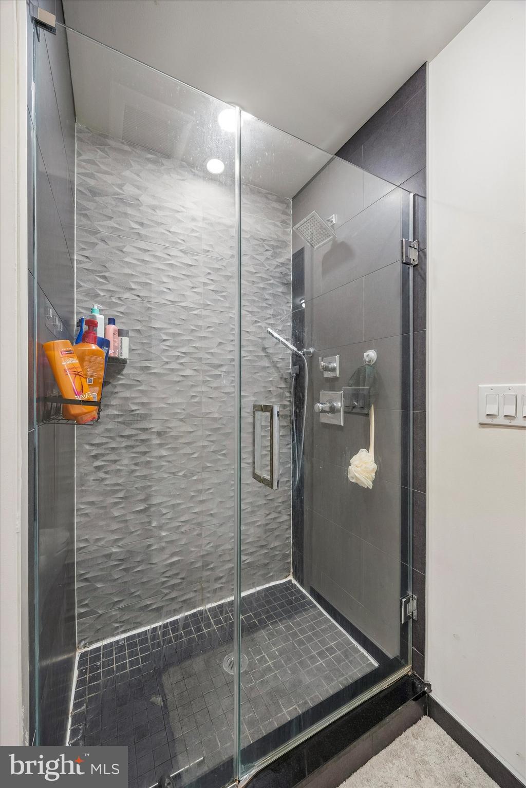 BELLA VISTA - Residential