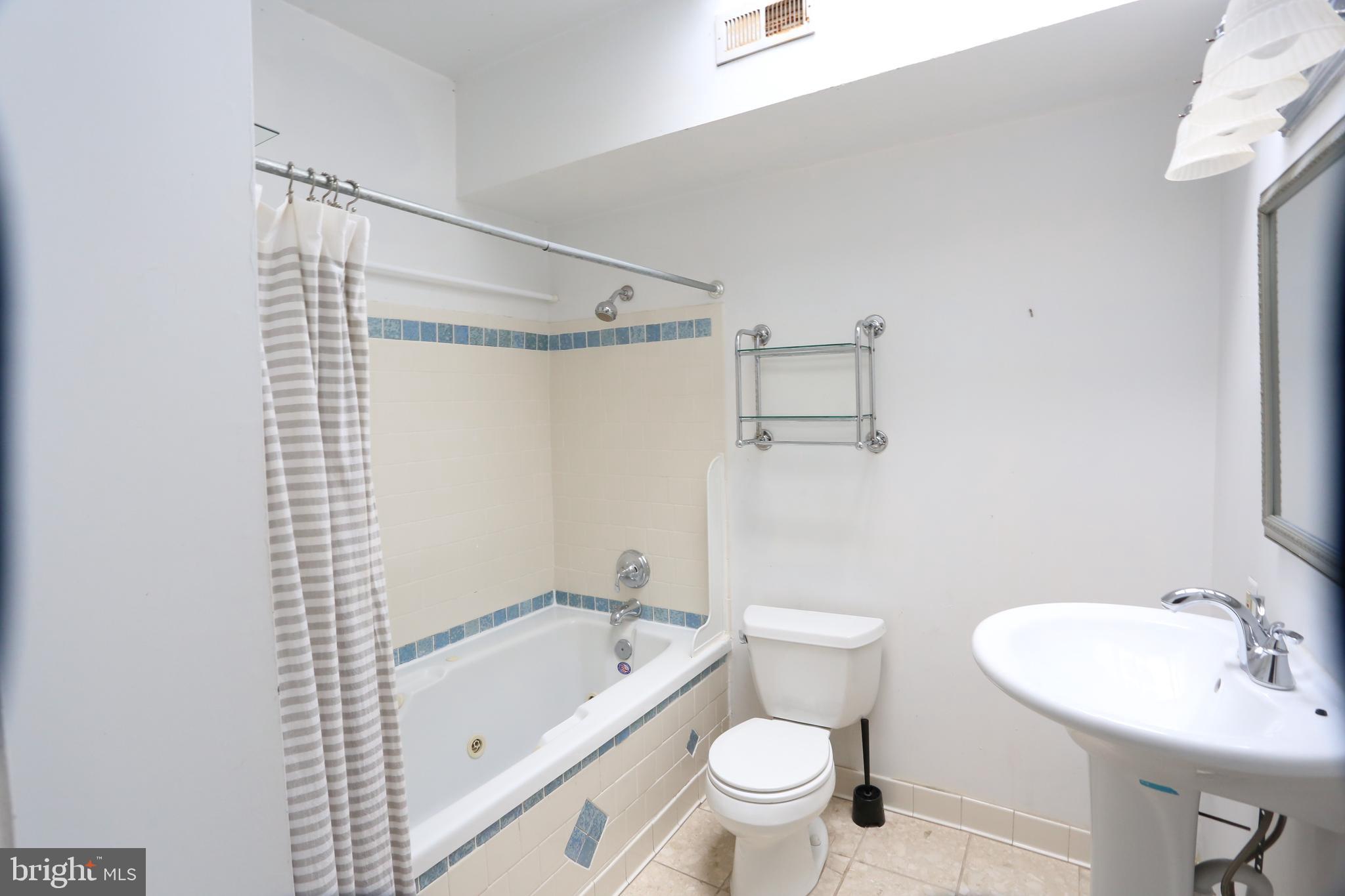 PATTERSON PARK - Residential Lease