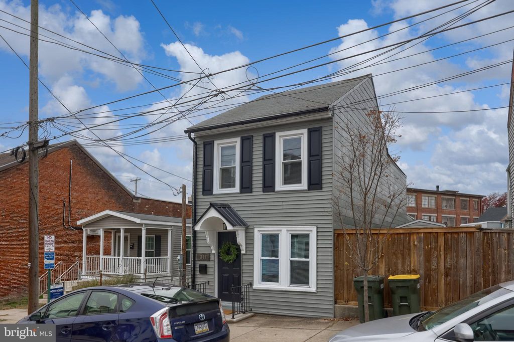 Photo of 311 Perry Street, COLUMBIA, PA 17512 (MLS # PALA2080076)