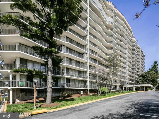 3333 UNIVERSITY BOULEVARD W 704