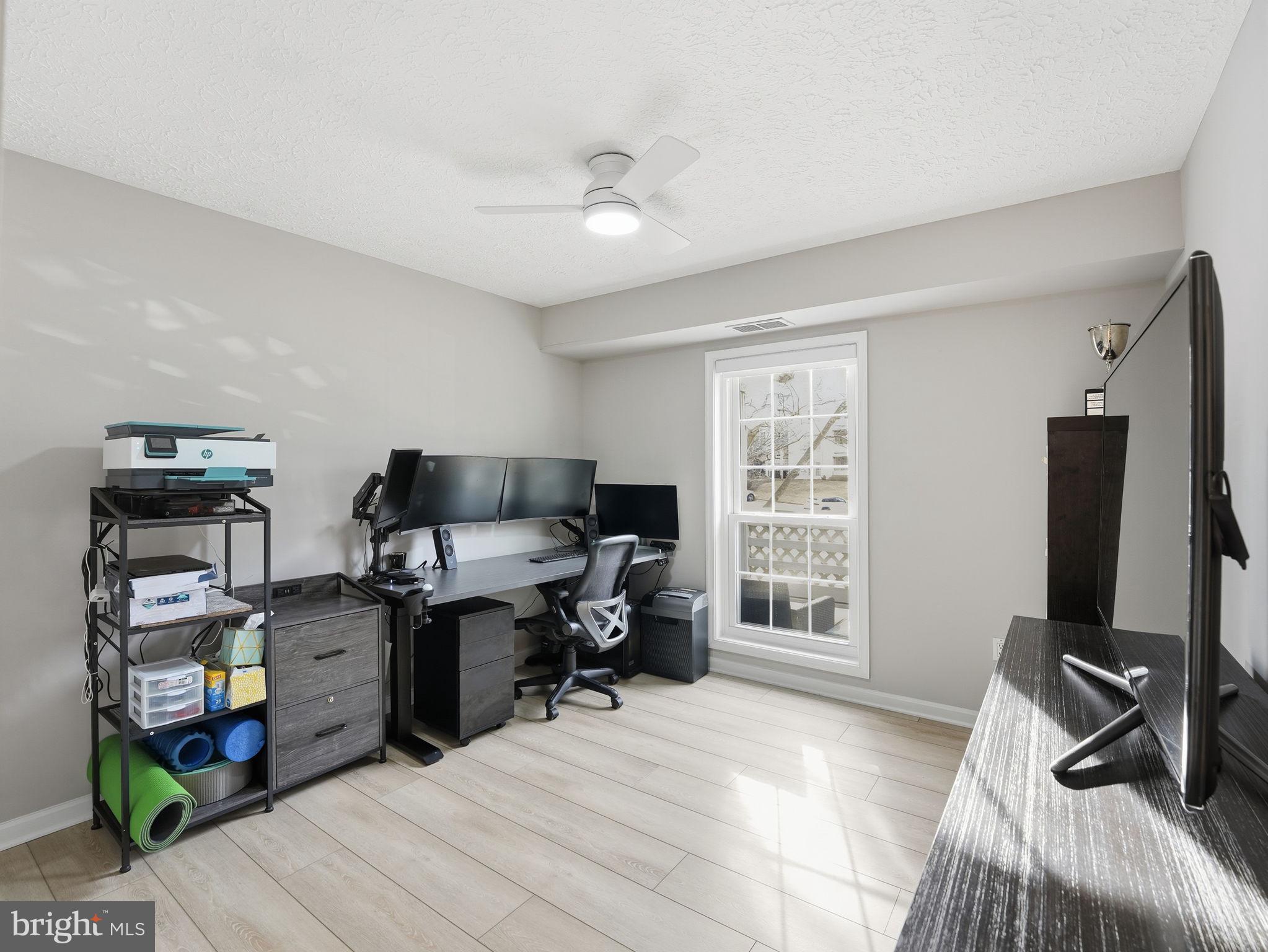 WILLOW POINT - Residential