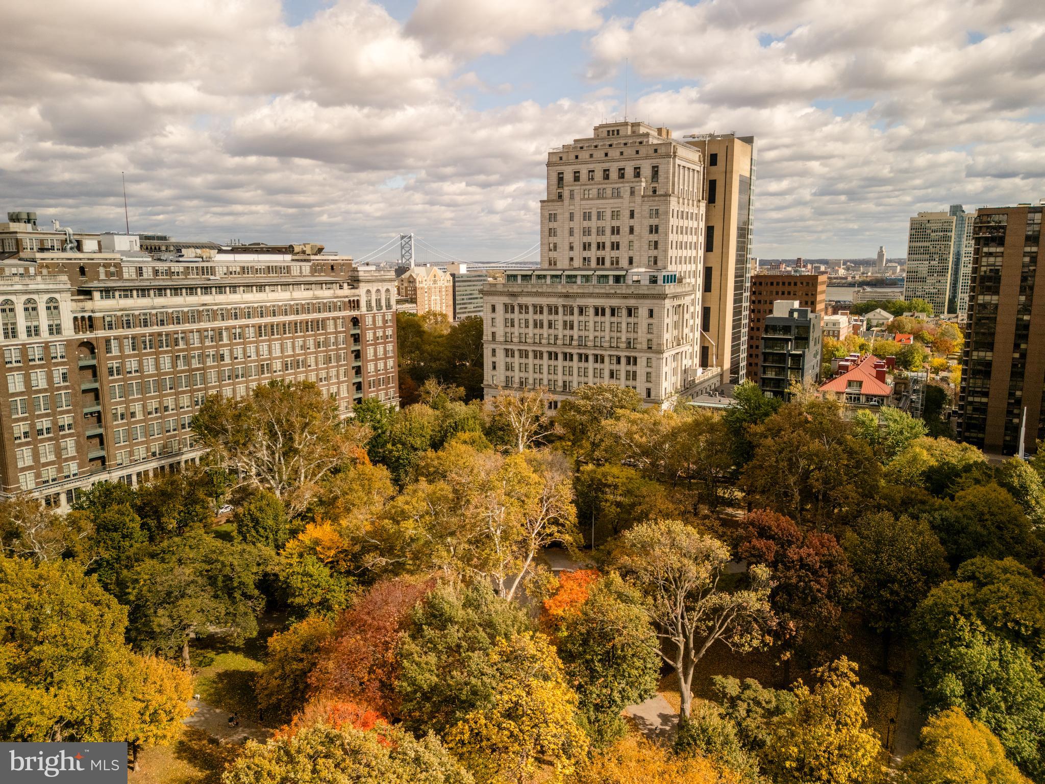 WASHINGTON SQ - Residential