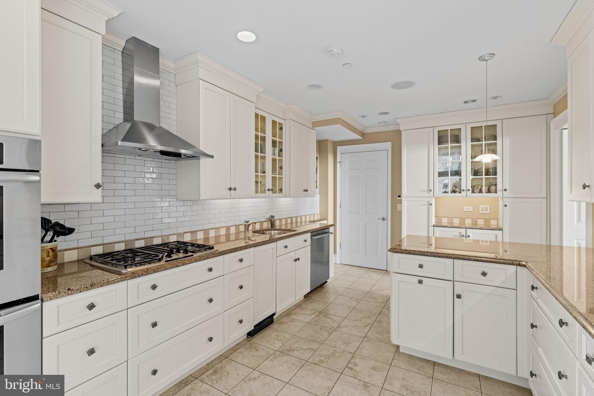 WASHINGTON SQ - Residential