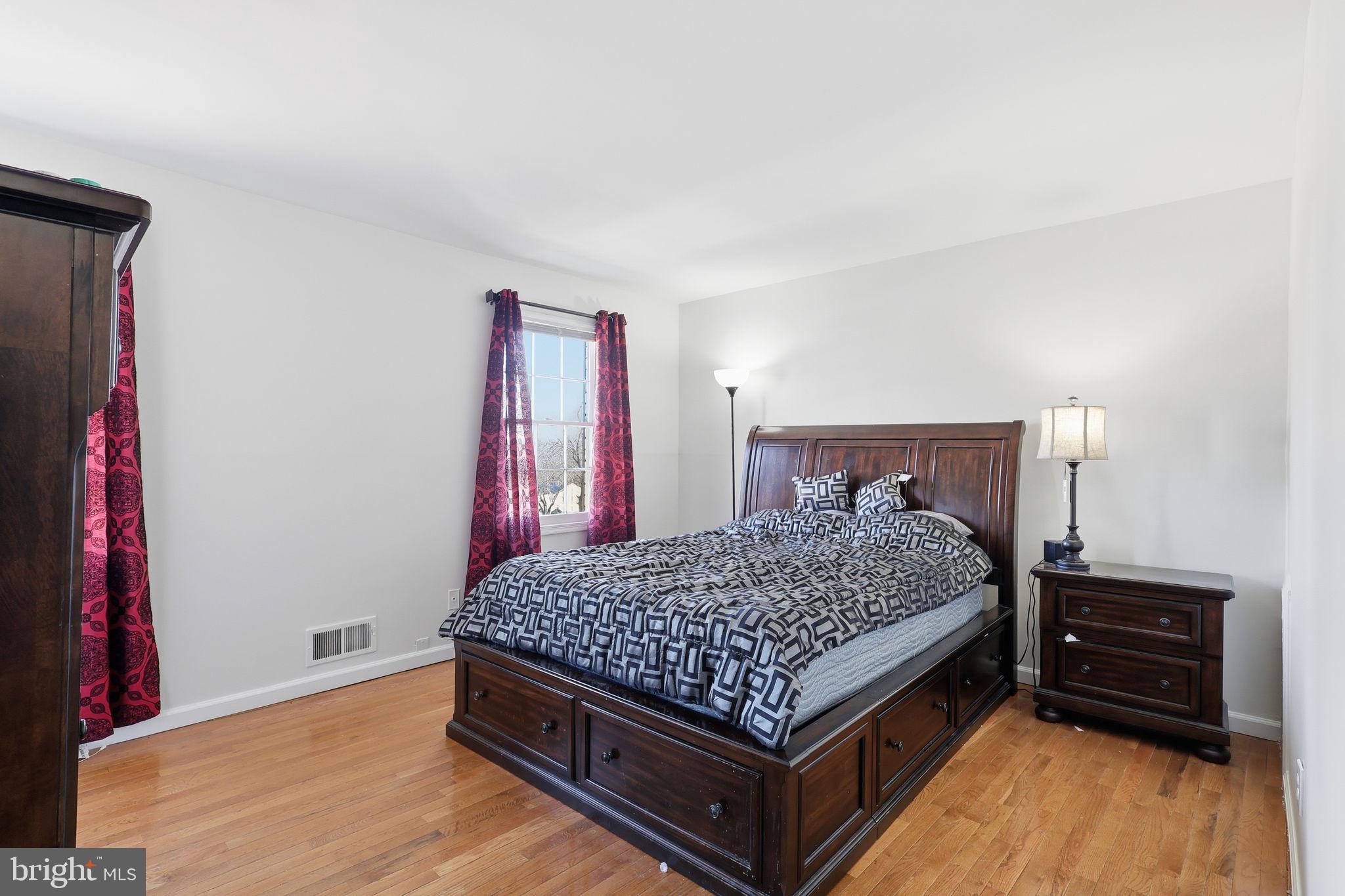 GEORGETOWN  VILLAGE - Residential