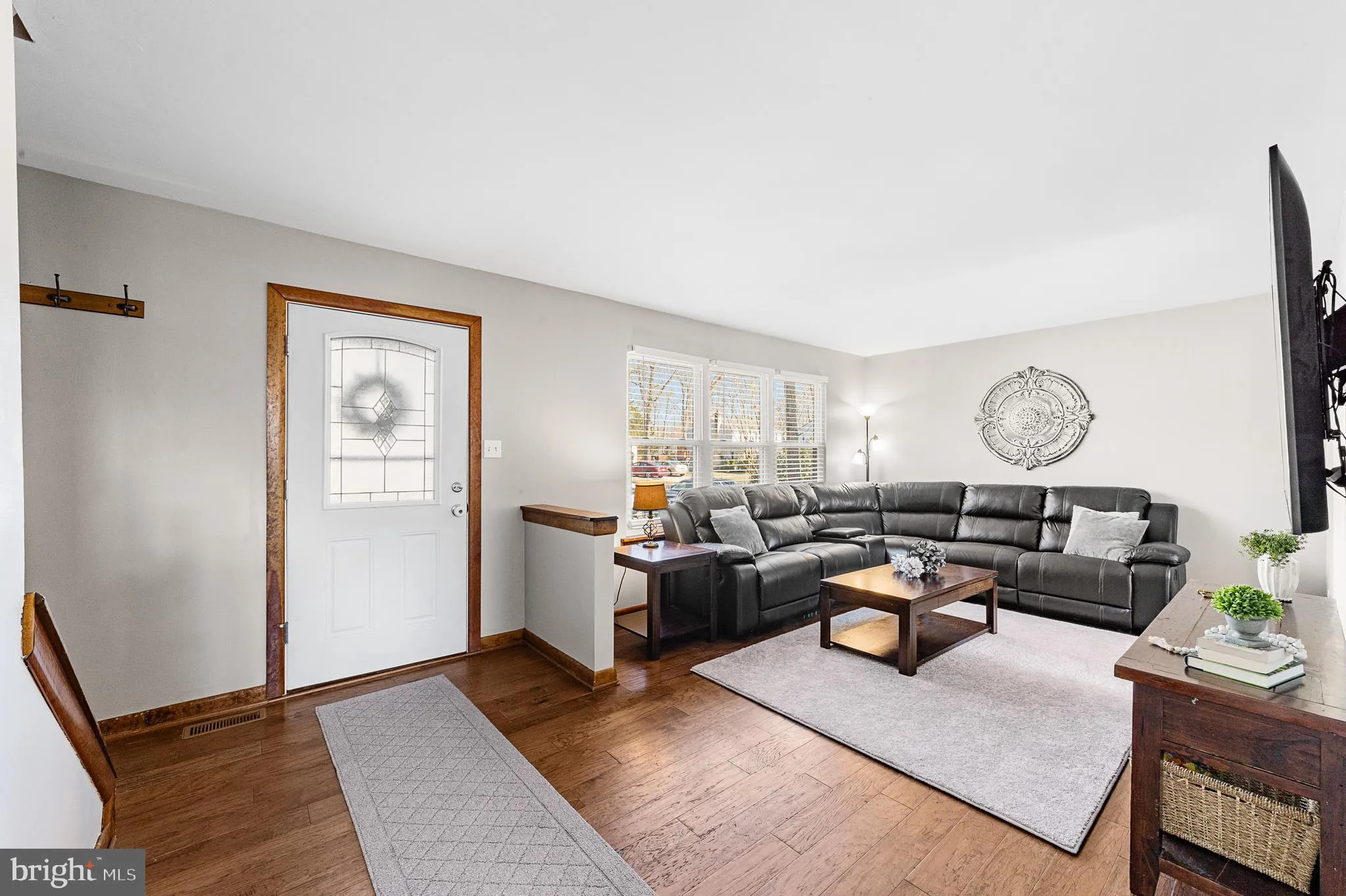 Sicklerville, New Jersey 08081, United States, 3 Bedrooms Bedrooms, ,2 BathroomsBathrooms,Residential,Contingent,85322