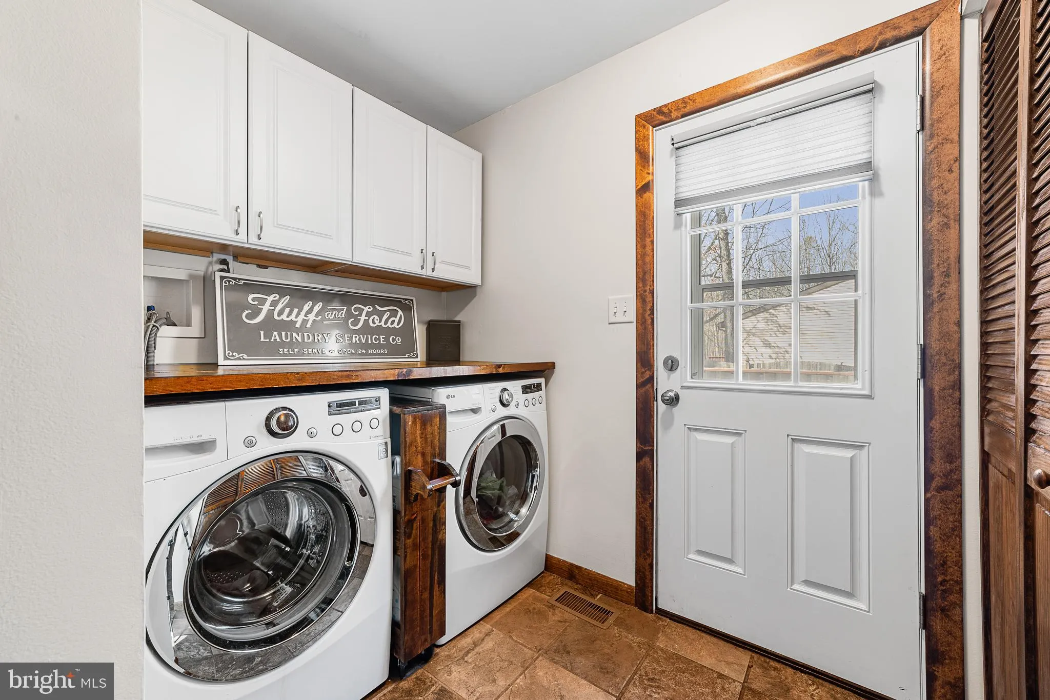 Sicklerville, New Jersey 08081, United States, 3 Bedrooms Bedrooms, ,2 BathroomsBathrooms,Residential,Contingent,85322