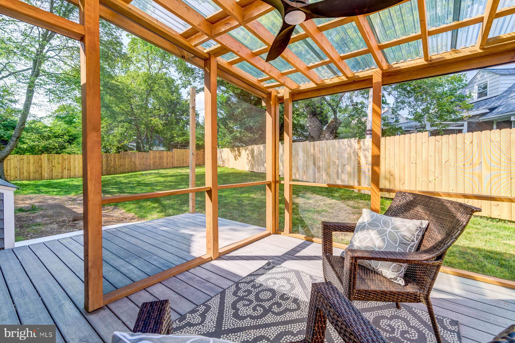 BUCKNELL MANOR - Residential