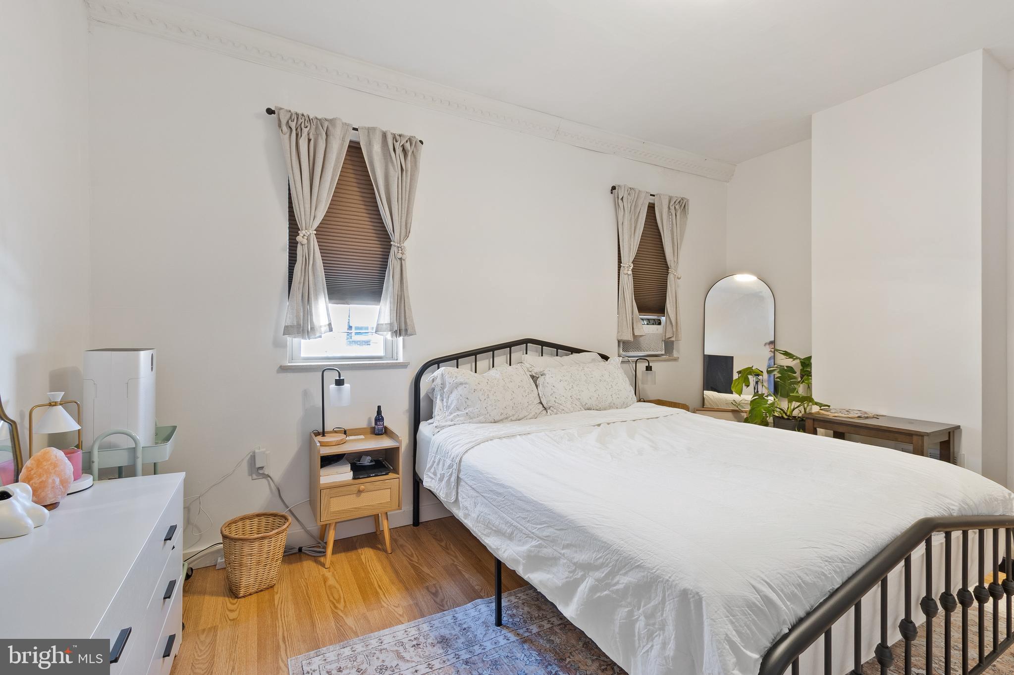 LOWER MOYAMENSING - Residential