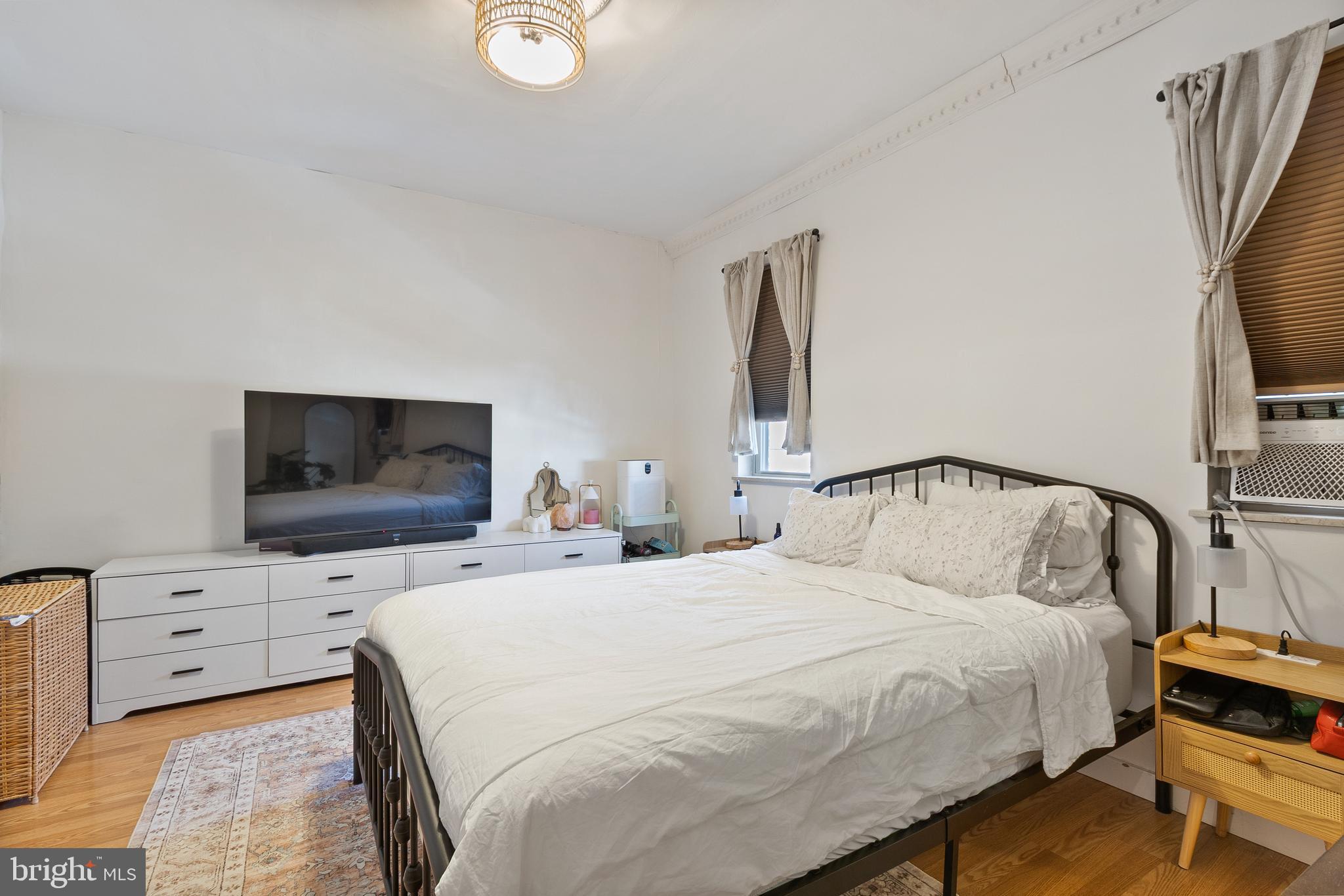 LOWER MOYAMENSING - Residential