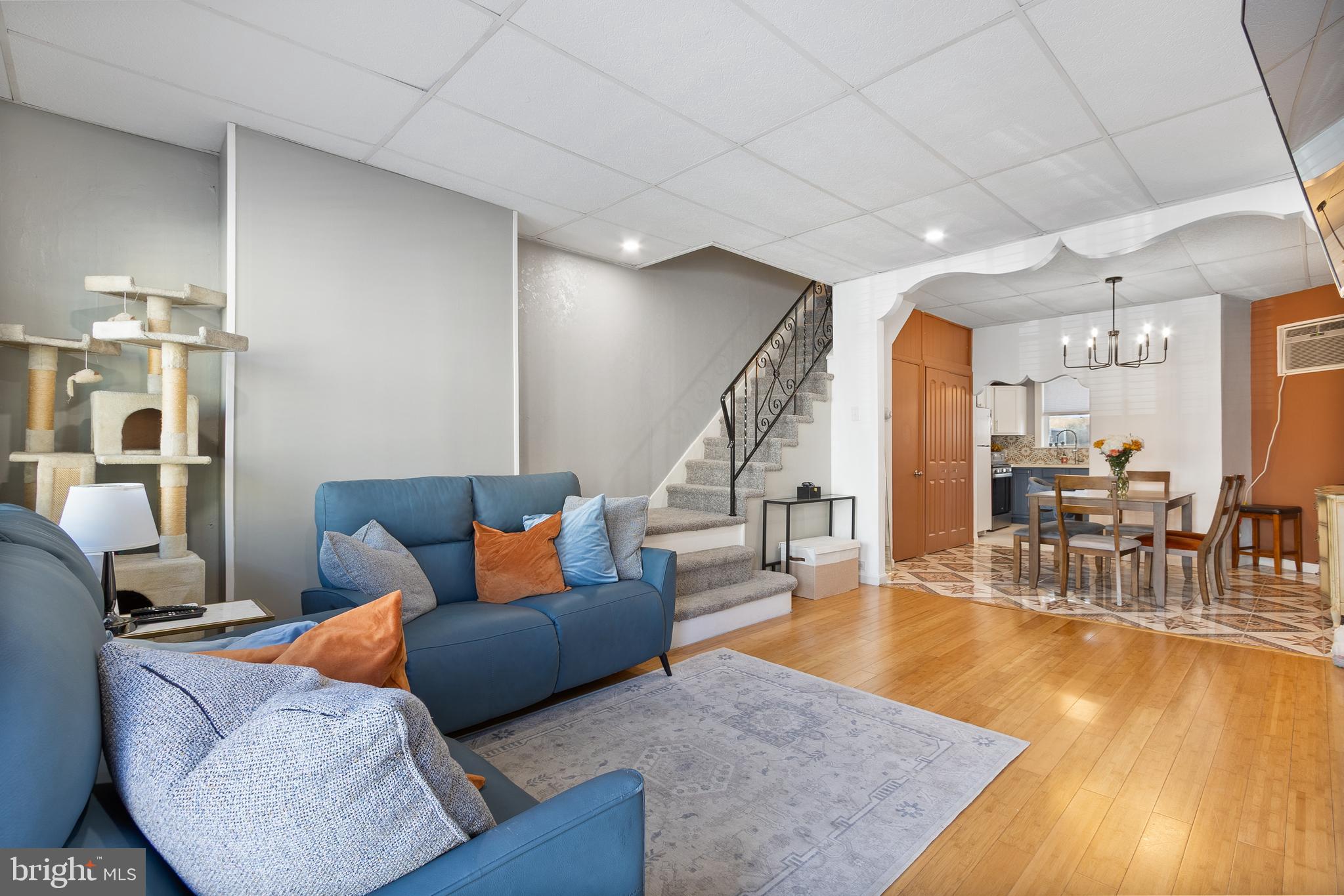 LOWER MOYAMENSING - Residential