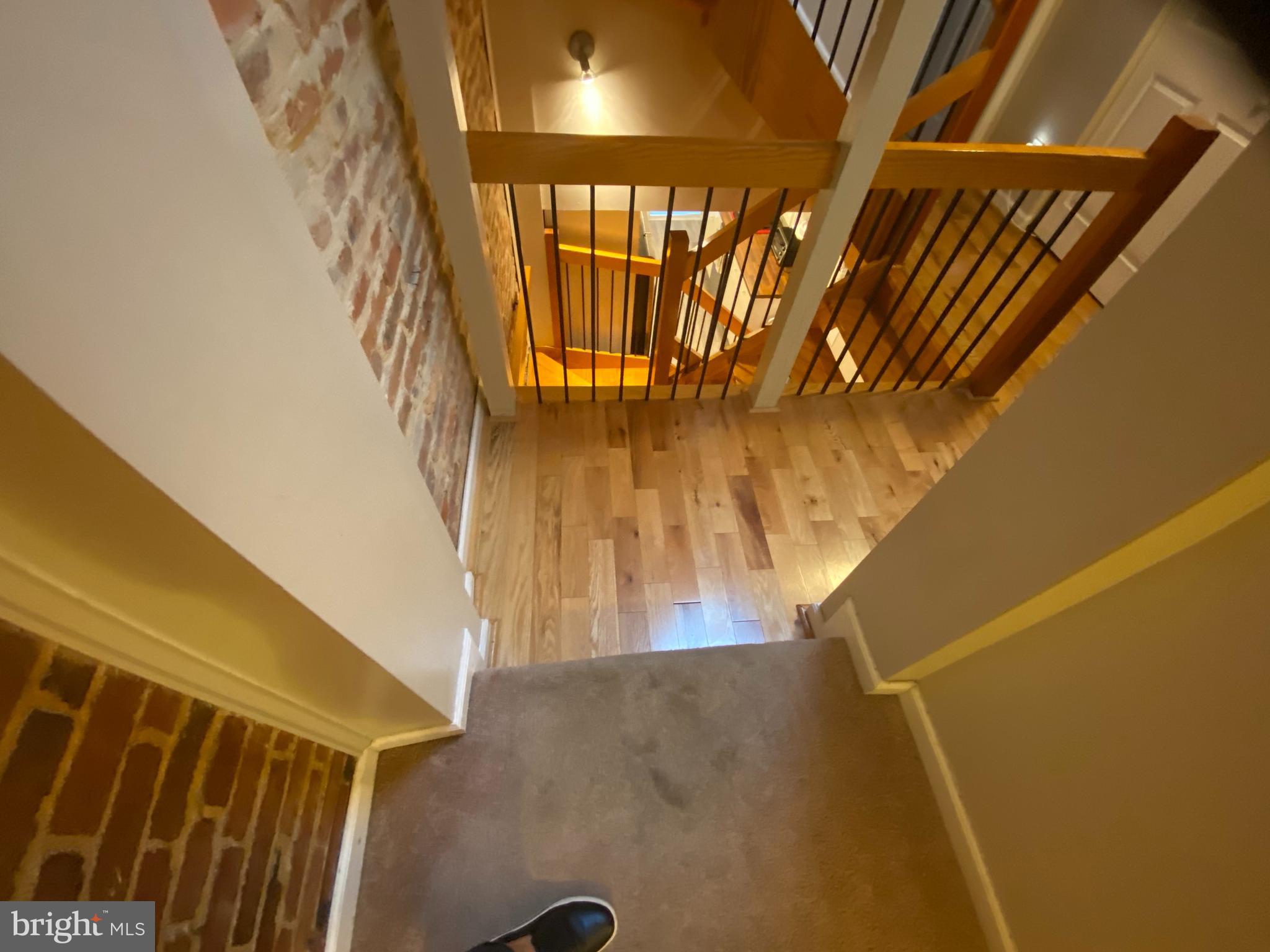 HOLLINS MARKET - Residential Lease