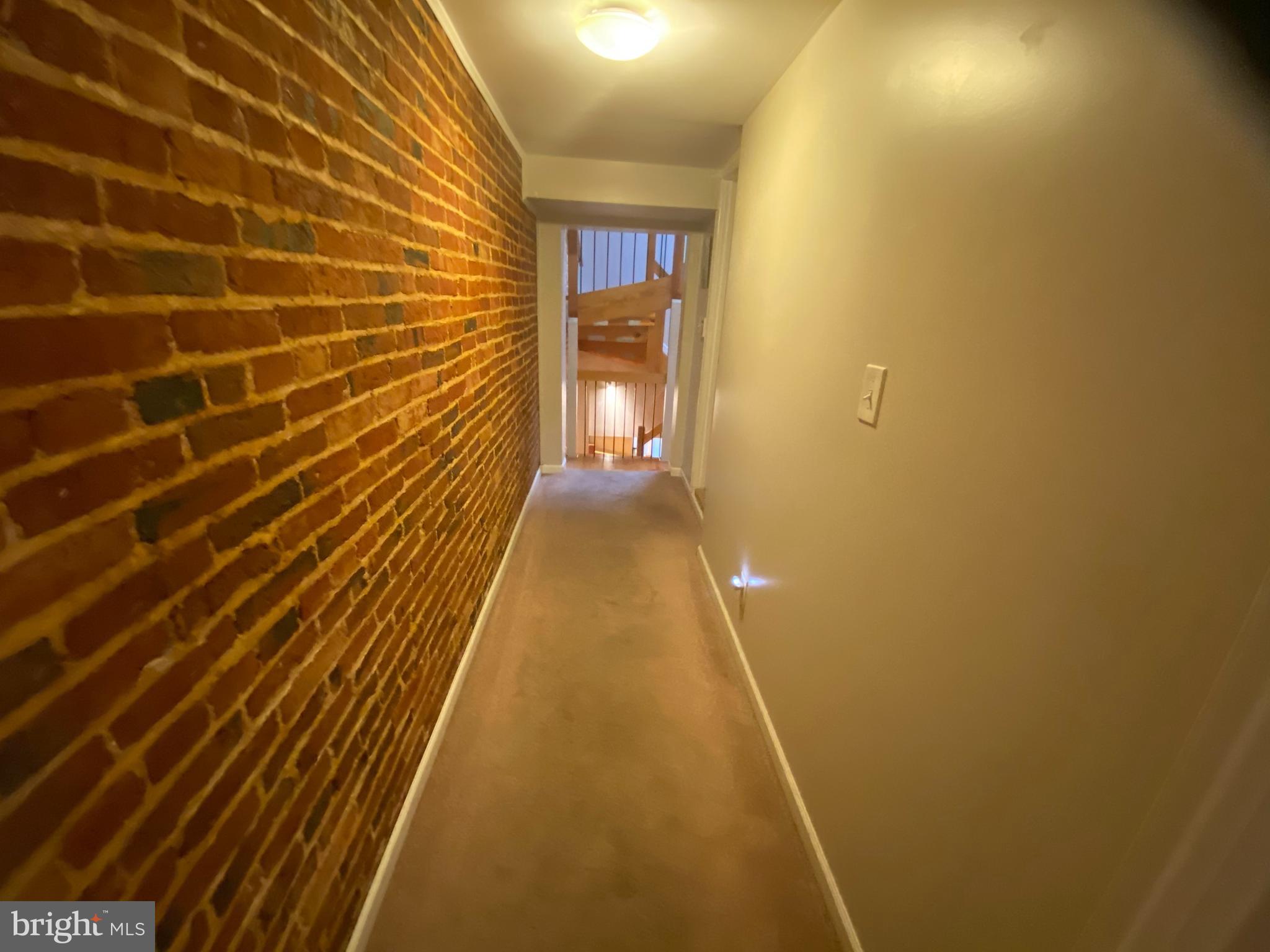 HOLLINS MARKET - Residential Lease