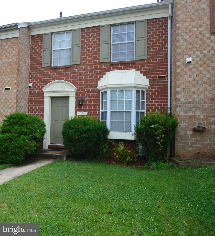 NOT A SHORT SALE! Price reflects the need for cosmetics. Popular "Cliff Dweller" model ready to move right in!   HMS Home warranty.  Easy to show.